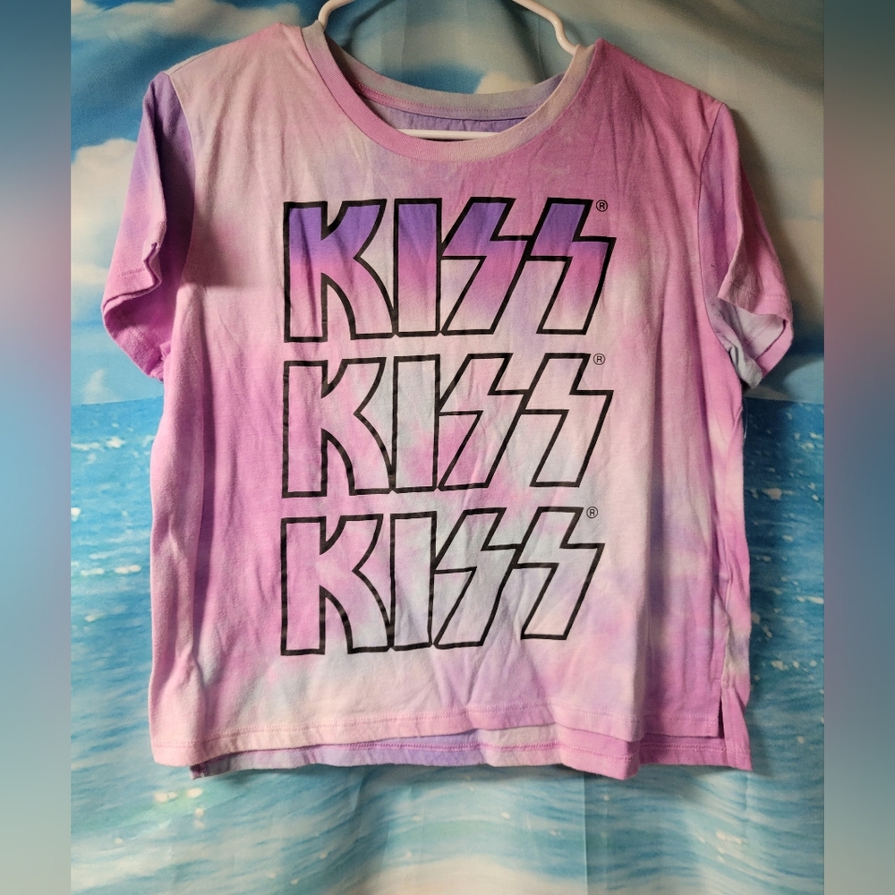 Kiss pink Tie Dye Cropped Tshirt size Large 11-13